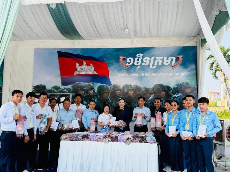 ការចូលរួមយុទ្ធនាការ «១ម៉ឺនក្រមា និងបណ្ណជូនពរ ដើម្បីវីរកងកម្លាំងជួរមុខ»
