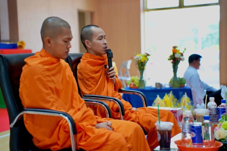 ពិធីជួបជុំអតីតគរុនិស្សិត-គរុនិស្សិតនិងសង្ក្រាន្តឆ្នាំថ្មី៖ ការសម្ដែងធម្មទេសនា (កម្មវិធីអប់រំតាមបែបពុទ្ធ​សាសនា)